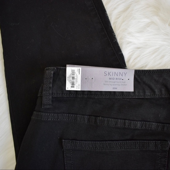 Jennifer Lopez Black Skinny Jeans - Mid Rise - 20W - Picture 5 of 10